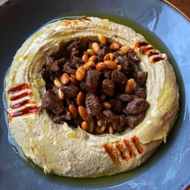 ETLİ FISTIKLI HUMUS